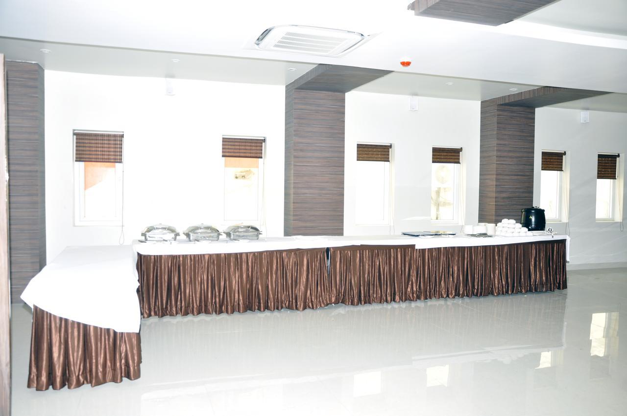 Hotel Dolphin Sambalpur Exterior photo
