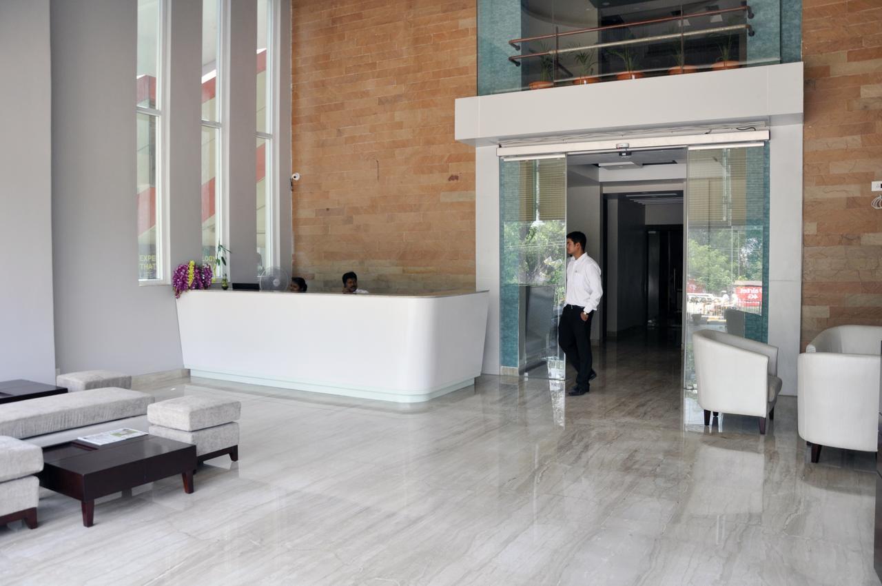 Hotel Dolphin Sambalpur Exterior photo
